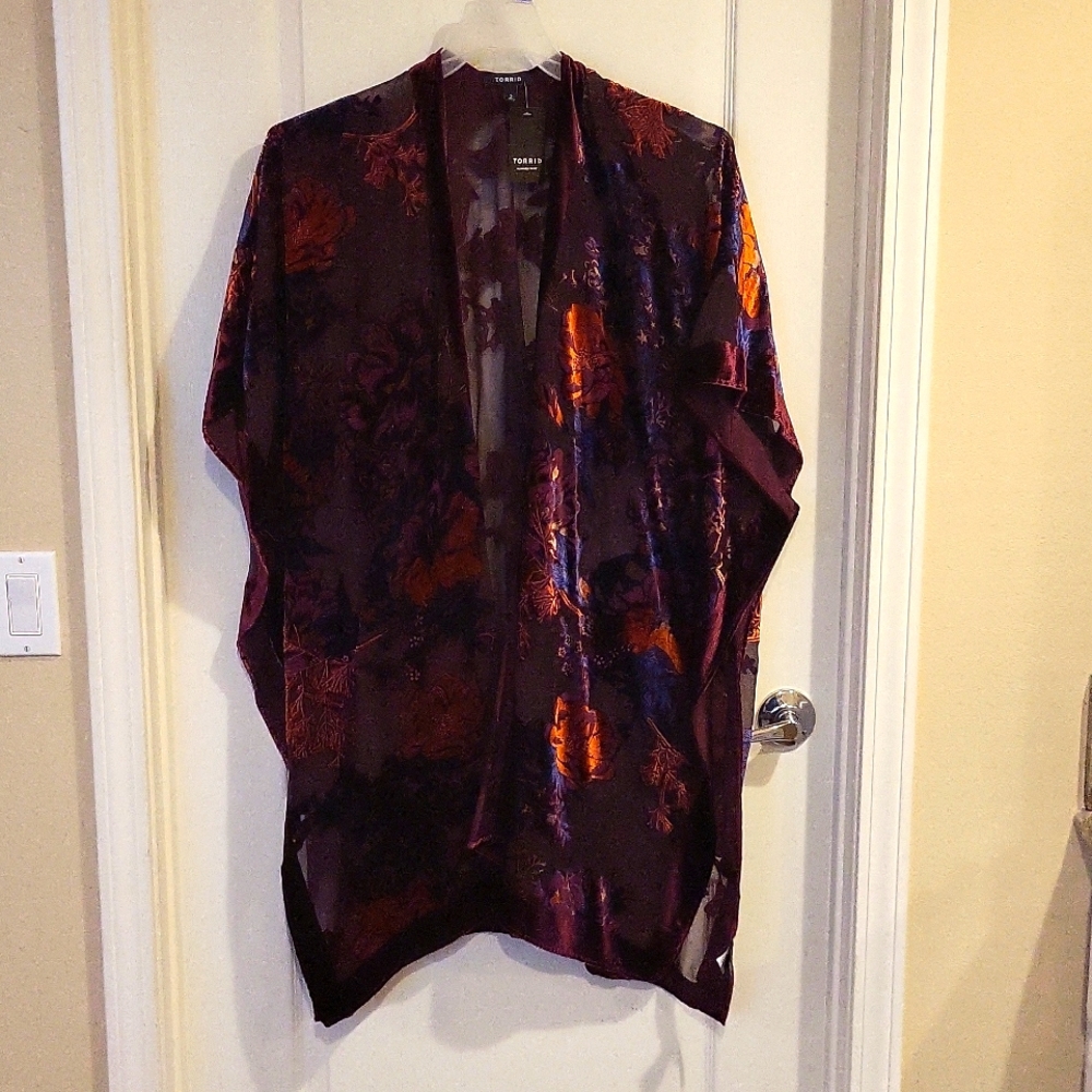 Torrid wrap. NWT.